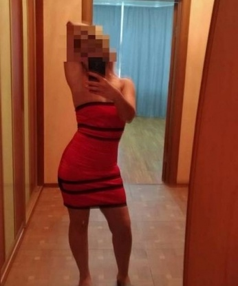 У меня есть опыт и нежные руки, которые умеют доставлять незабываемое удовольствие. Проведи со мной незабываемые часы и я обещаю, что ты останешься доволен. Наши встречи будут наполнены эмоциями и сексуальной энергией. Я живу в Москве и с радостью встречусь с тобой в уютной обстановке или приеду к тебе. Узнай обо мне больше и посмотри мои фото в моем профиле. Доверься мне и я сделаю все, чтобы ты почувствовал себя особенным. 😘💋🔥 Амира